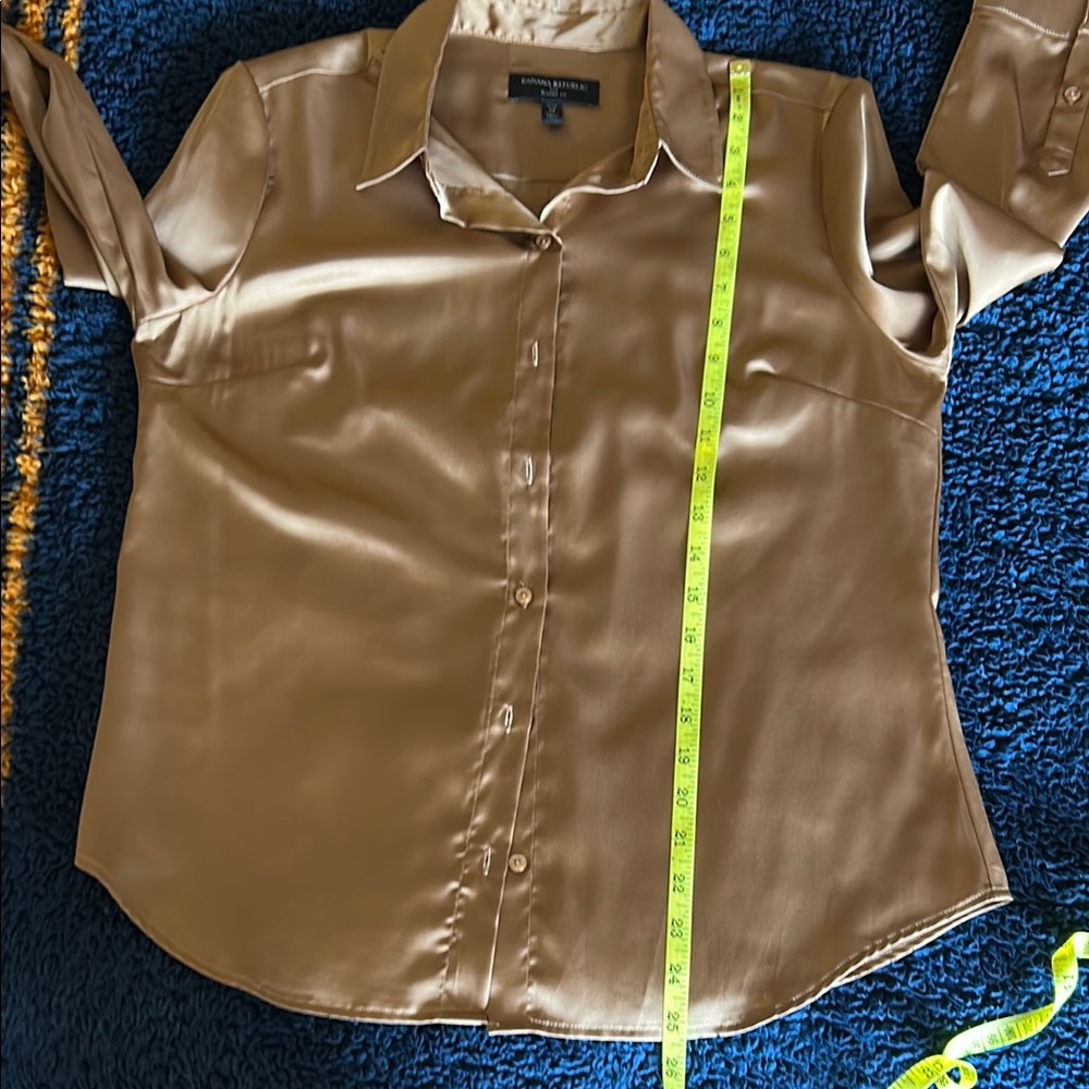Banana Republic Tan Button Down Shirt satin classic fit - Picture 5 of 6